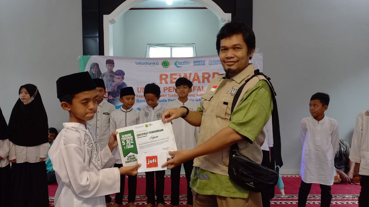 Hafidz 5 Juz dalam setahun, 20 Santri dapat Reward JuFi dan Teladanku.