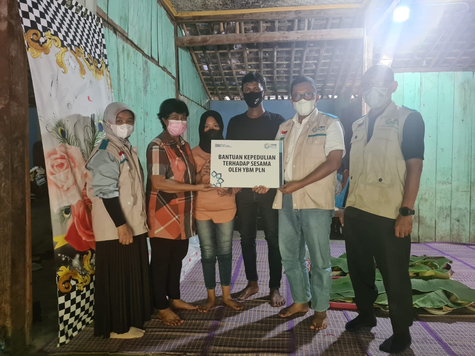 aksi solidaritas YBM PLN untuk keluarga bunuh diri