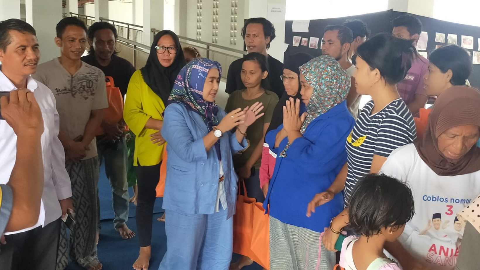 Dr. Hj. Ermi Yusfa, Calon Anggota Legislatif DPR RI dari PKS, mengungkapkan keprihatinannya terhadap kondisi sejumlah warga Kampung Bayam, Jakarta Utara