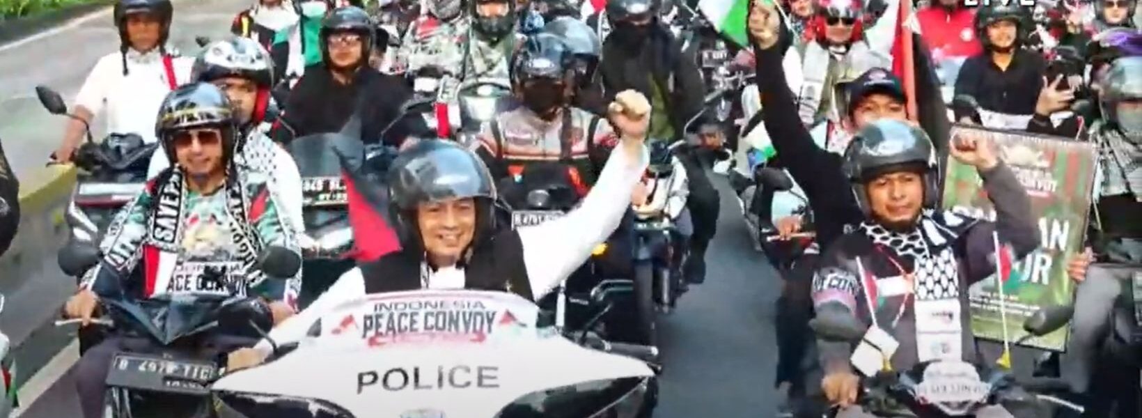 Bachtiar Nasir mengendarai motor besar memimpin ribuan peserta Indonesia Peace Convoy, Aksi Bela Palestina, Sabtu, 27 Juli 2024
