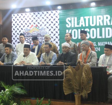 Ustadz Bachtiar Nasir bersama beberapa ulama mendeklarasikan agenda “Indonesia Peace Convoy: Road to Freedom for Palestine."