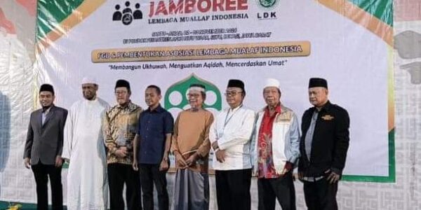 Acara jambore ini dihadiri oleh perwakilan dari 32 lembaga mualaf, termasuk Mualaf Center Indonesia (MCI), Pesantren Mualaf Indonesia Dompet Dhuafa, Yayasan Mualaf Ulur Tangan Bolaang Mongondow, Yayasan Rumah Singgah Mualaf, dan lembaga lainnya. Peluncuran ini juga dihadiri oleh Ketua Bidang Pengkajian, Penelitian, dan Pengembangan MUI Pusat, Prof Dr Utang Ranuwijaya, MA, serta Menteri ESDM Bahlil Lahadalia.