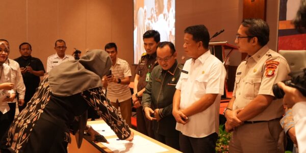 Pemerintah Kota Bekasi menggelar Forum Konsultasi Publik RKPD 2026 untuk membahas arah pembangunan daerah yang lebih transparan, partisipatif, dan berkelanjutan.