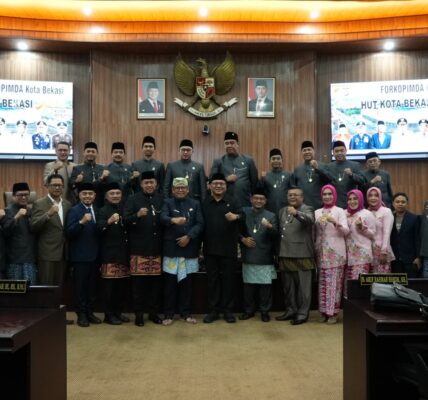 Rapat Paripurna DPRD Kota Bekasi dalam rangka memperingati HUT Ke 28 Kota Bekasi