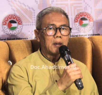 Prof. Sudarnoto Abdul Hakim, Ketua MUI Bidang Hubungan Luar Negeri dan Kerja Sama Internasional